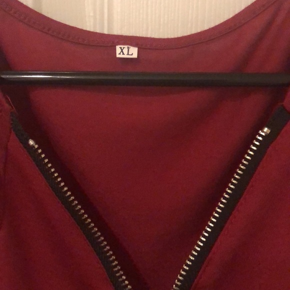 Wine Crisscross-Sleeve Zip-Front V-Neck Tunic XL - Picture 7 of 10